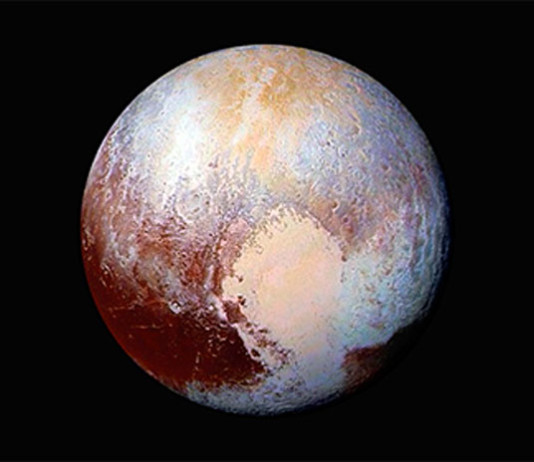 На Хароне обнаружен загадочный молодой кратер