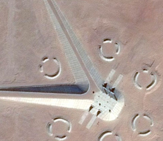 Охотники за НЛО нашли странные здания в египетской пустыне