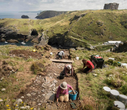 Обнаружен замок Короля Артура